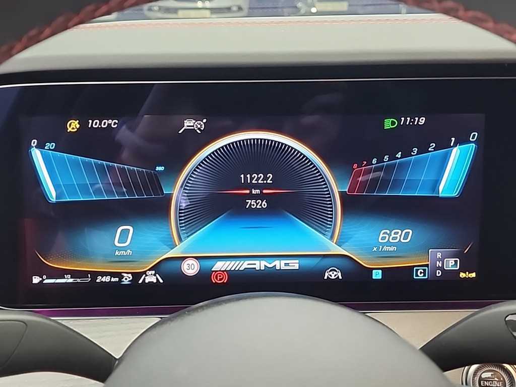 Mercedes Benz AMG GT - Vista 6