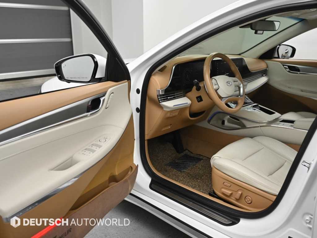 HYUNDAI Grandeur - Vista 11