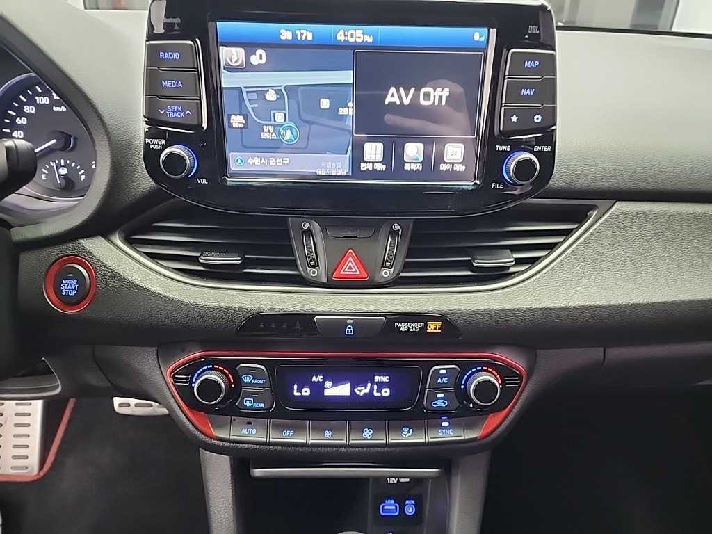 HYUNDAI i30 - Vista 10