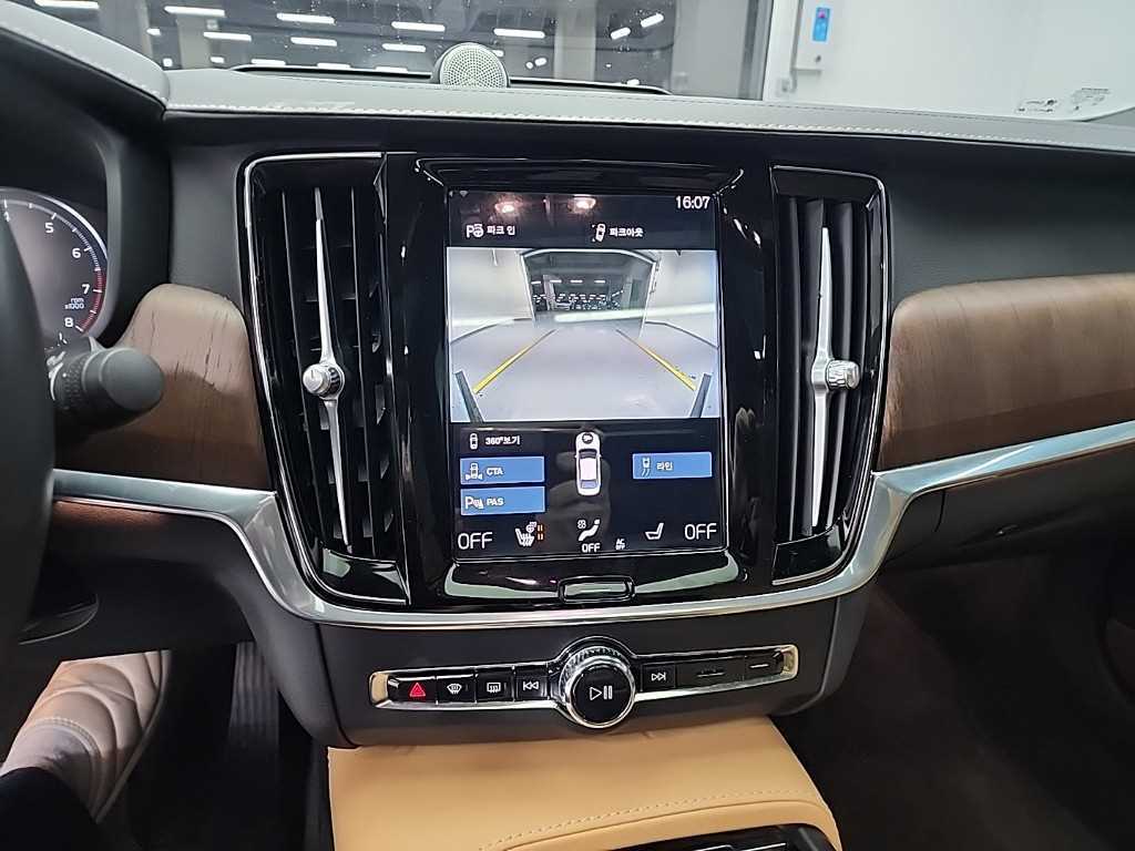 Volvo S90 - Vista 10