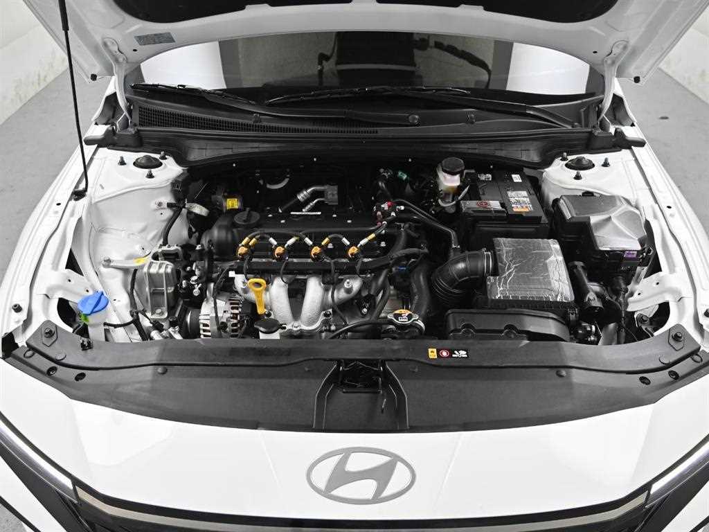 HYUNDAI Avante - Vista 6