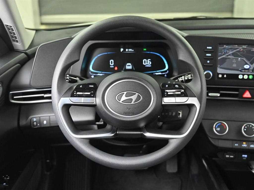 HYUNDAI Avante 2025 Blanco - Importación desde Corea - HF Imports Iquique - Foto 13