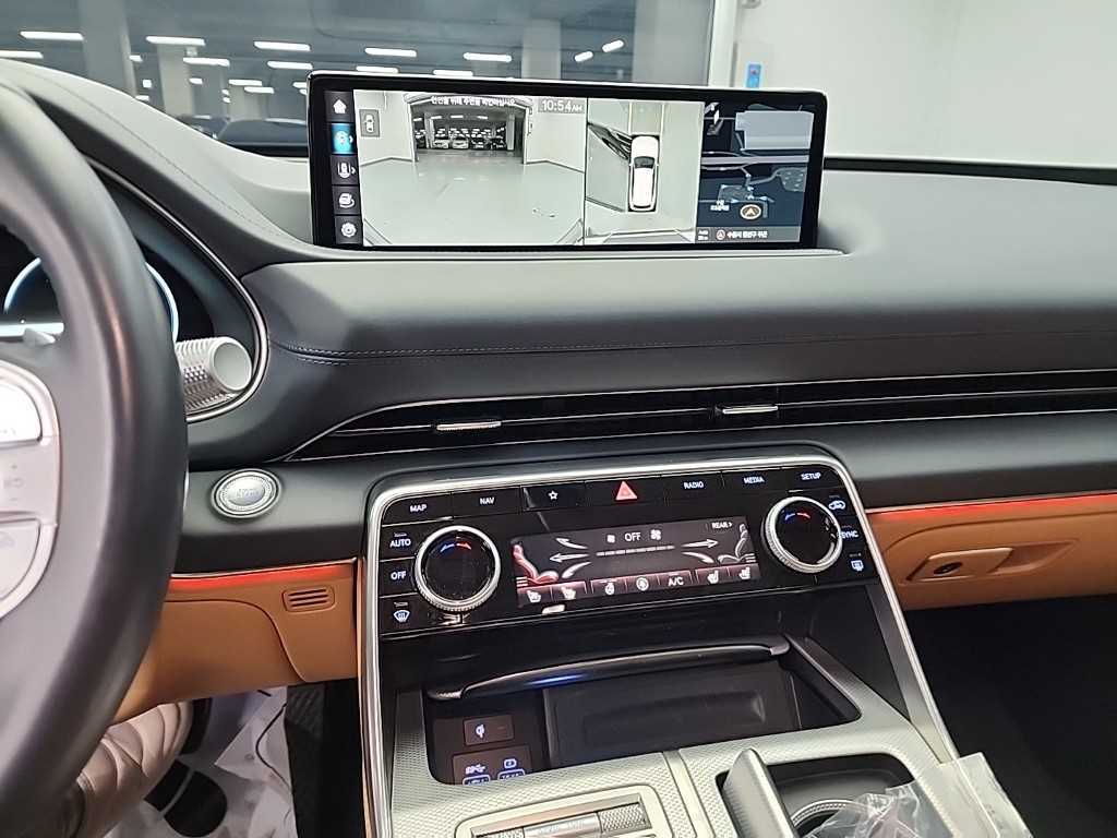 Genesis GV80 - Vista 10