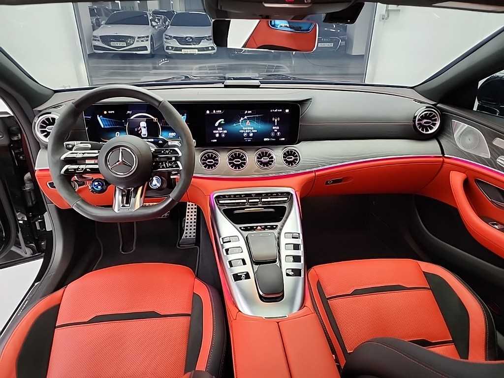 Mercedes Benz AMG GT - Vista 7