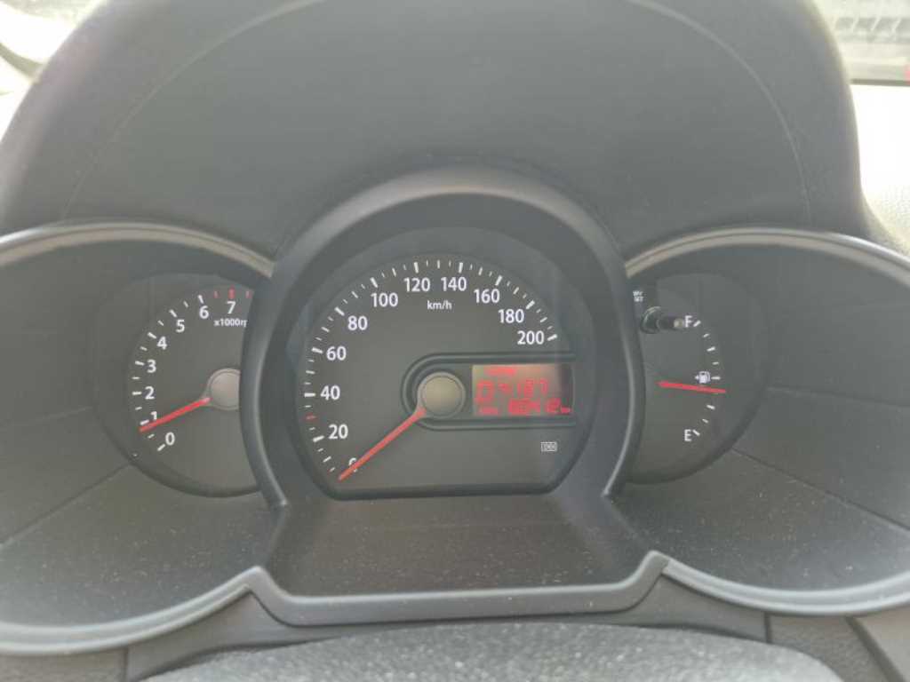 KIA Morning - Vista 5