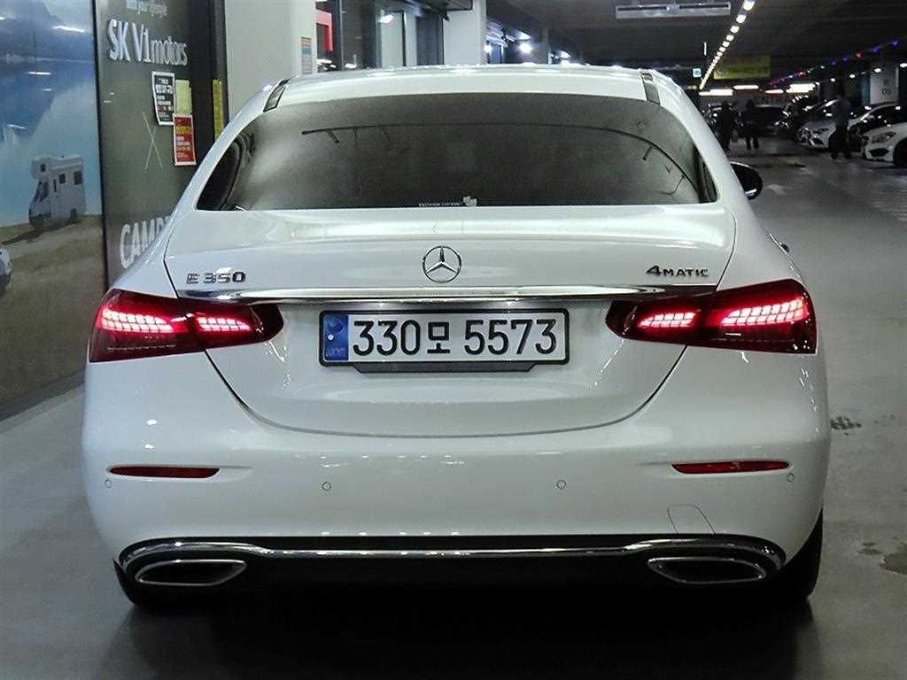 Mercedes Benz E class - Vista 6