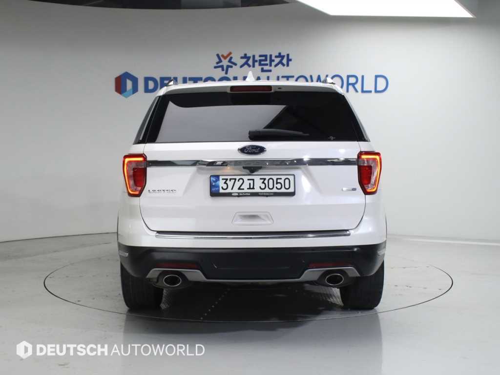 Ford Explorer - Vista 4