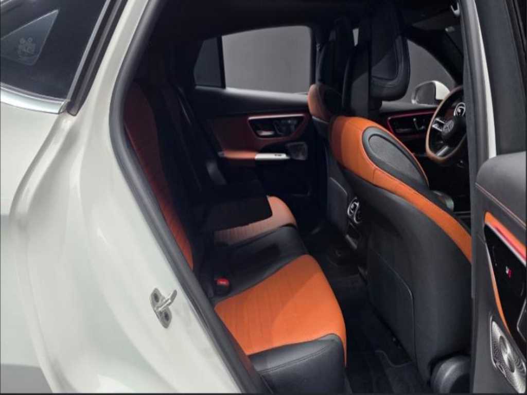 Mercedes Benz GLC Class - Vista 12