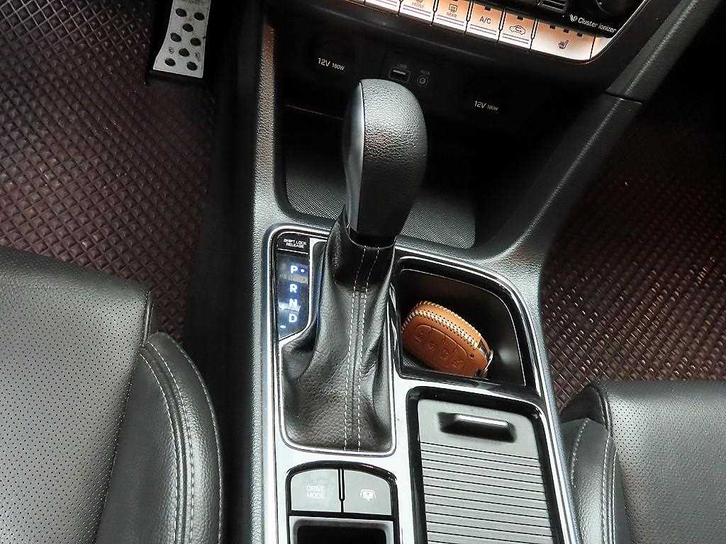 HYUNDAI Sonata - Vista 10