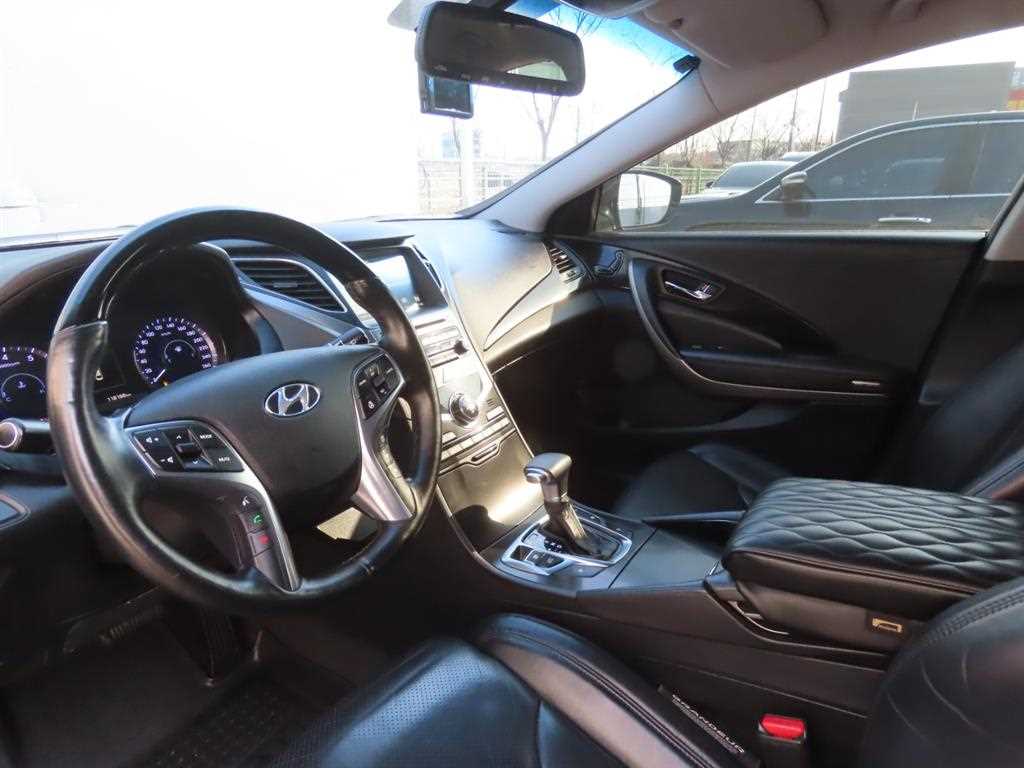 HYUNDAI Grandeur 2017 Negro - Importación desde Corea - HF Imports Iquique - Foto 16