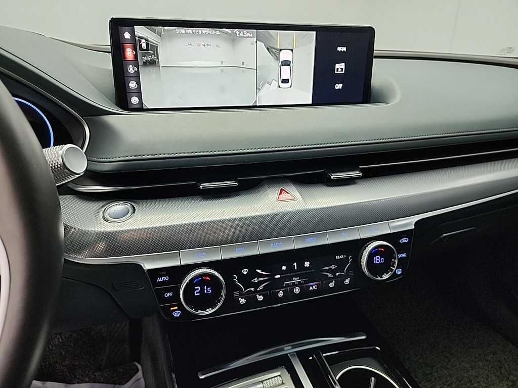 Genesis G80 - Vista 10