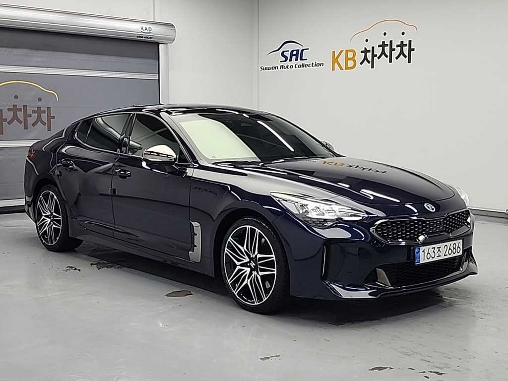 KIA Stinger - Vista 4