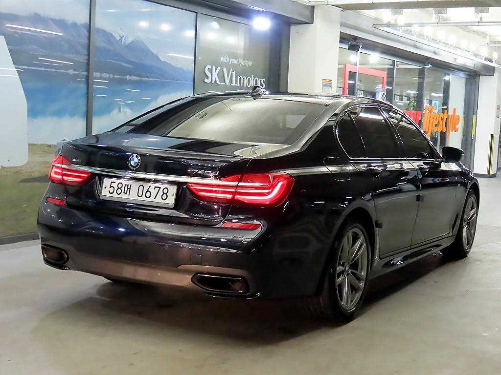 BMW 7 Series - Vista 4