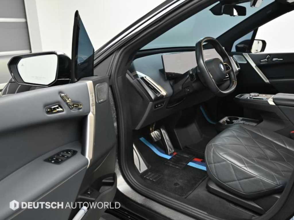 BMW iX - Vista 11