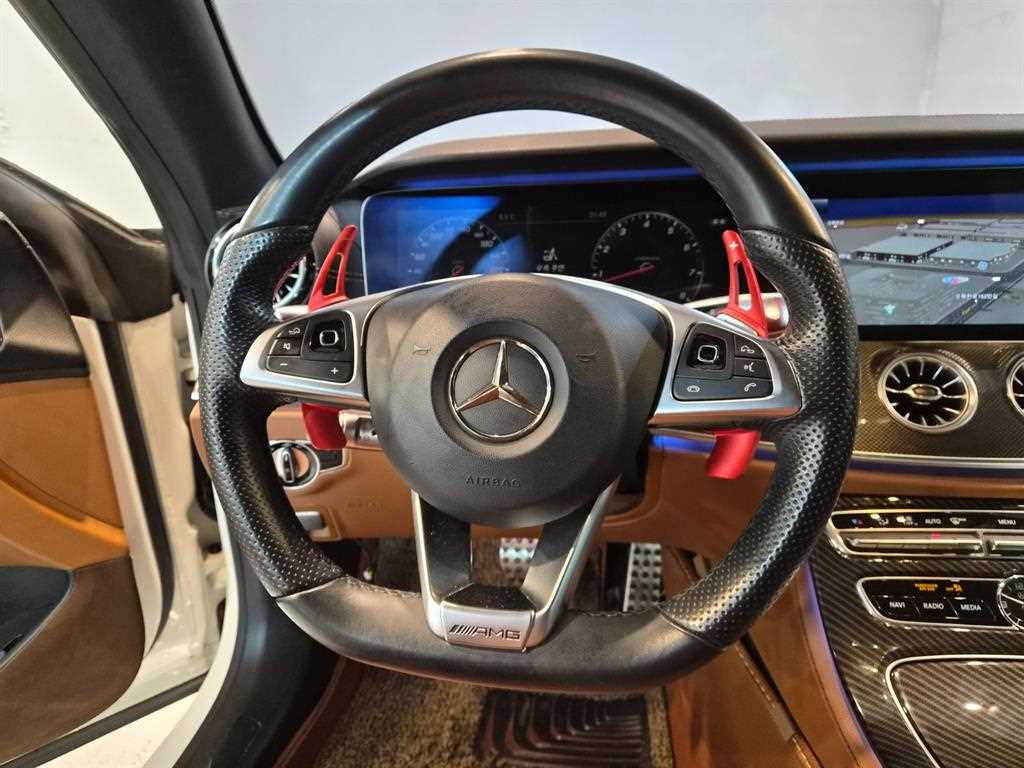 Mercedes Benz E class - Vista 7