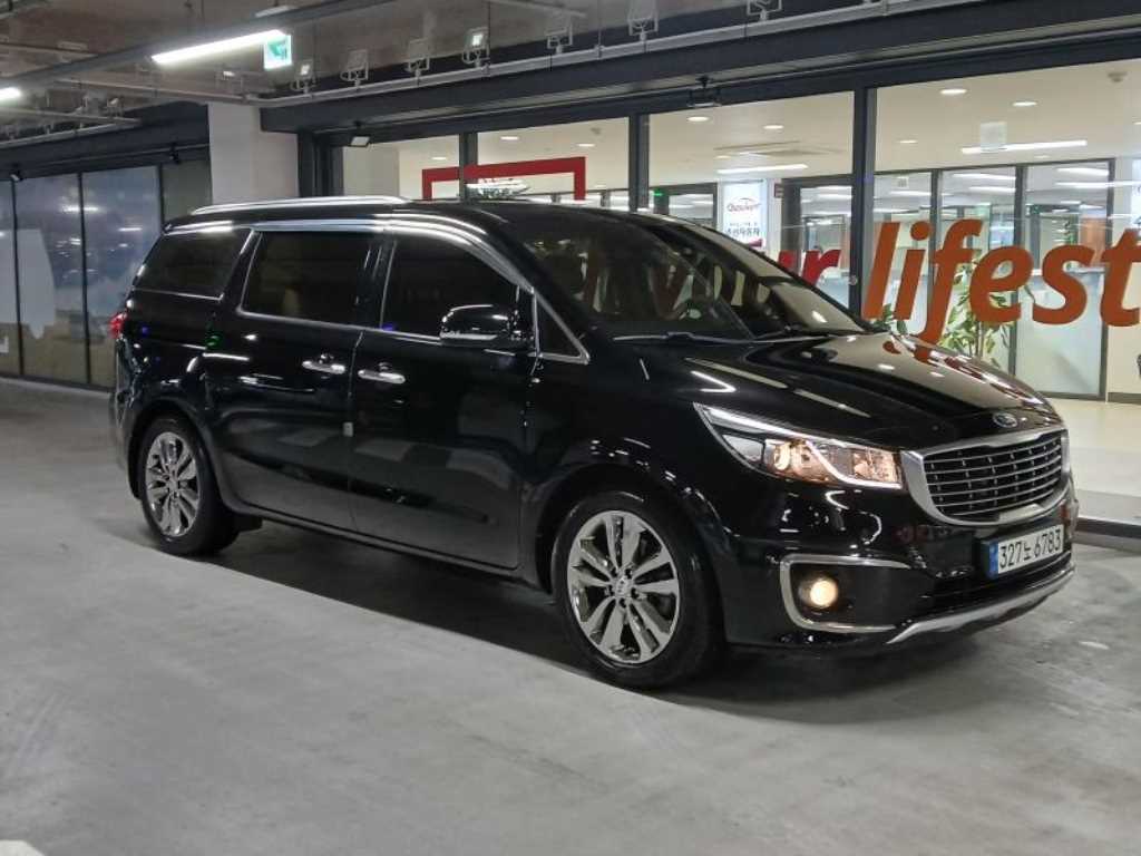 KIA Carnival - Vista 2