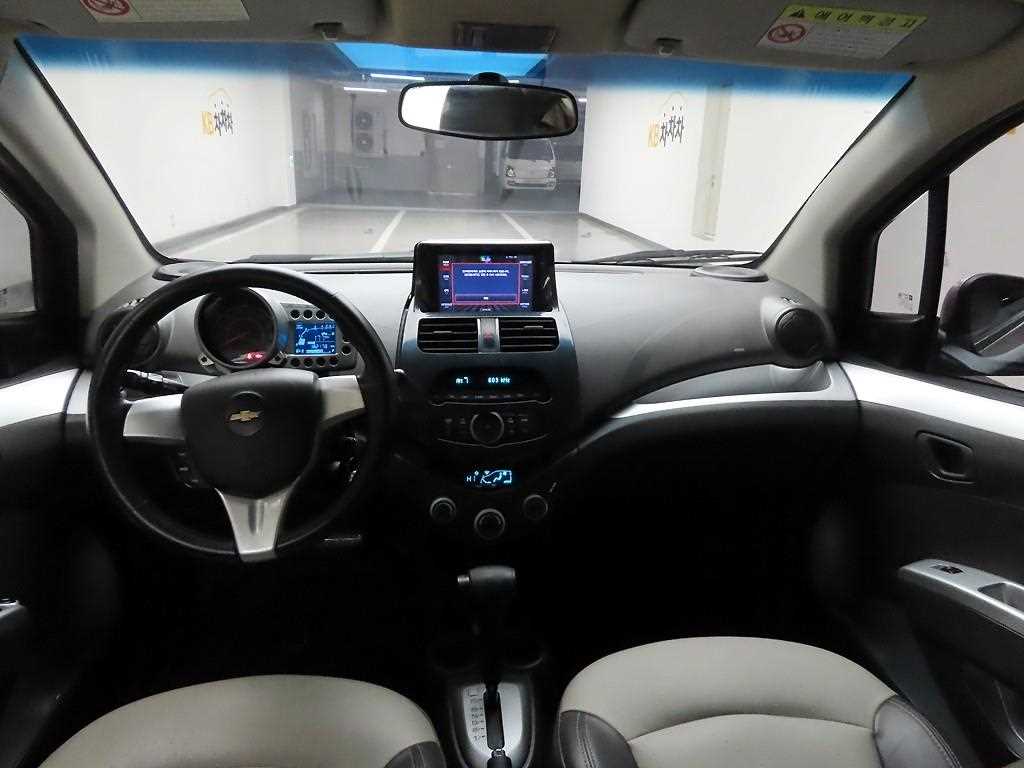 Chevrolet Spark - Vista 8