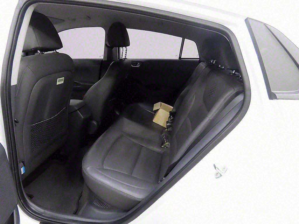 HYUNDAI Ioniq - Vista 6