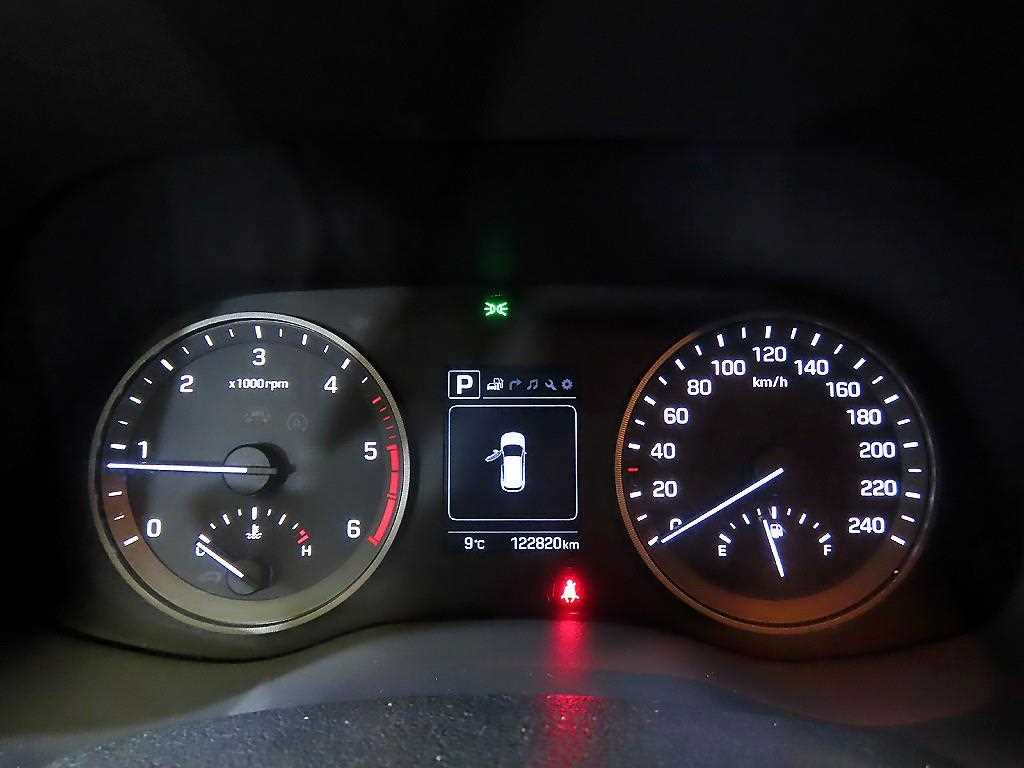 HYUNDAI Tucson - Vista 9