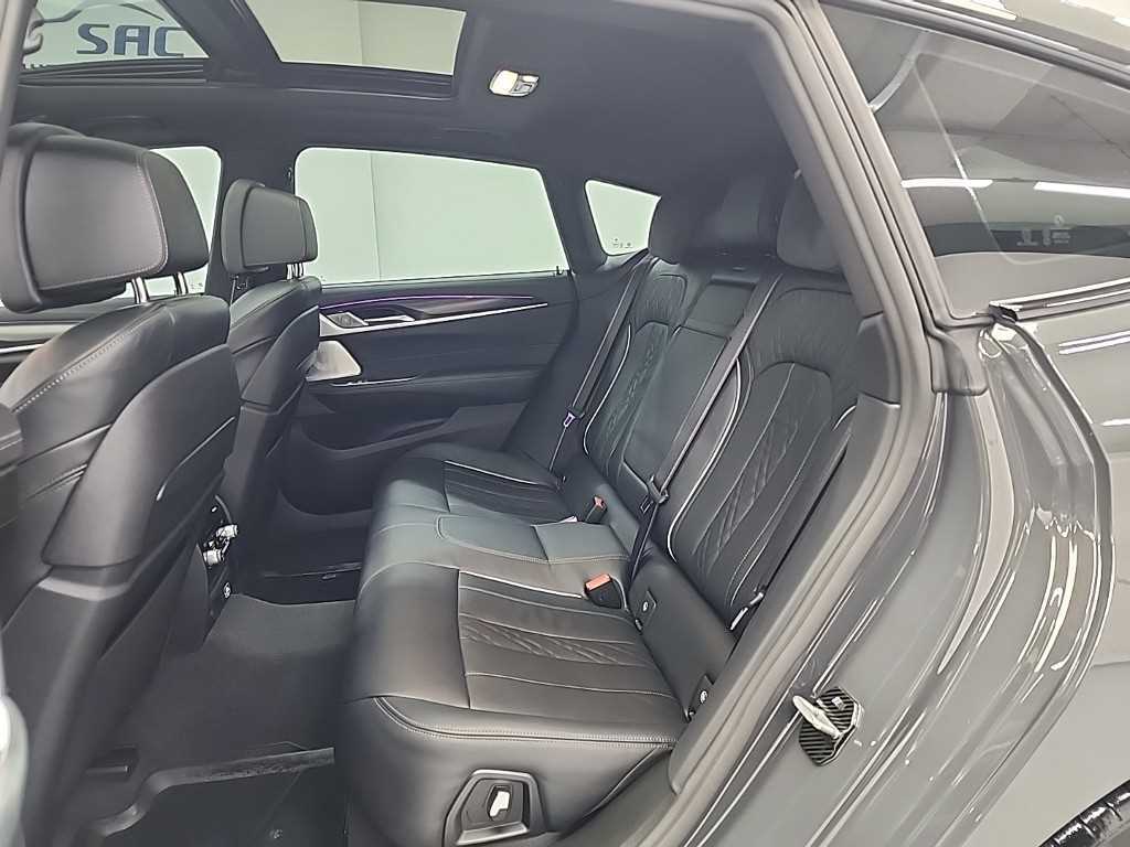 BMW Gran Turismo - Vista 12