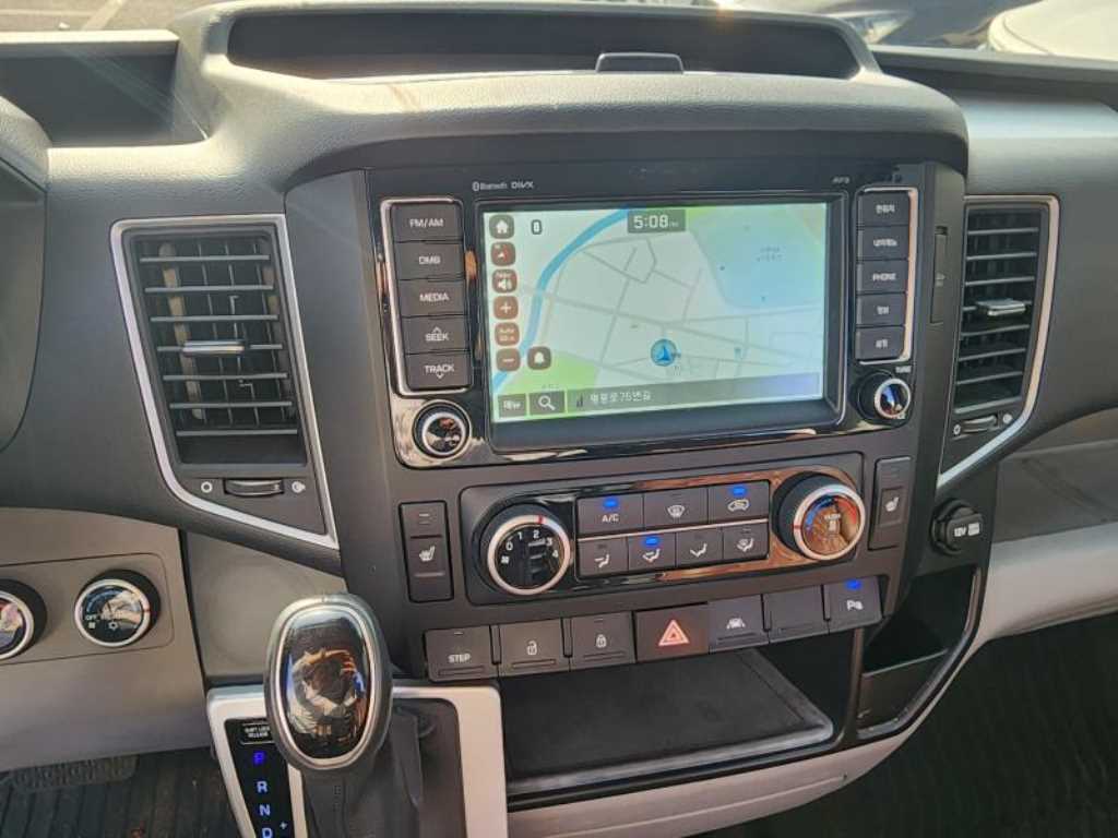 HYUNDAI Solati 2018 skyblue - Importación desde Corea - HF Imports Iquique - Foto 15