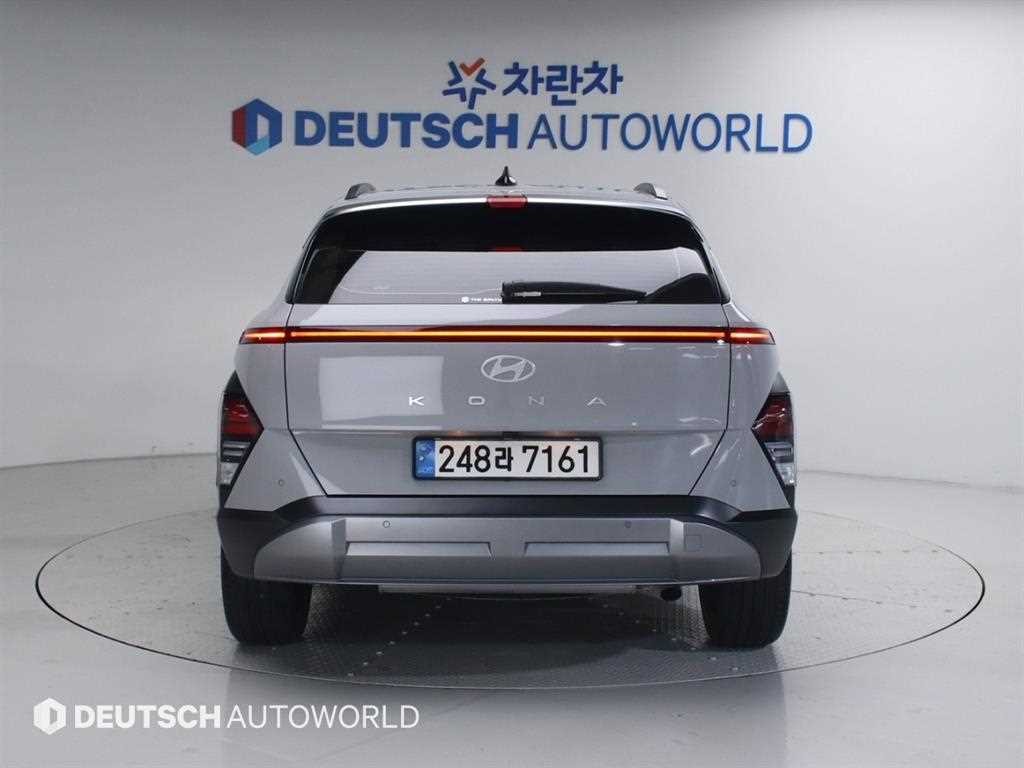 HYUNDAI Kona - Vista 4