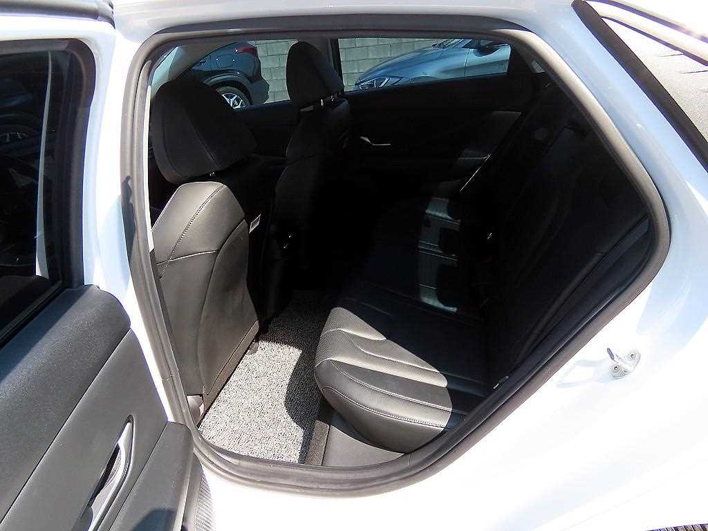 HYUNDAI Avante - Vista 6