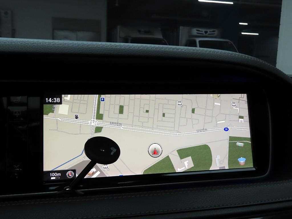 Mercedes Benz S Class - Vista 8