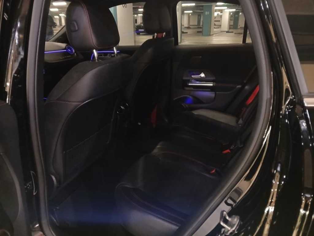 Mercedes Benz GLA Class - Vista 7