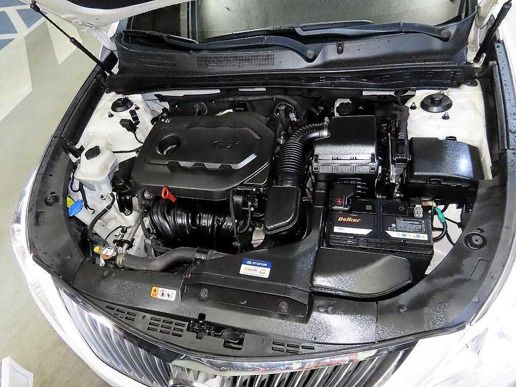 HYUNDAI Grandeur 2016 Blanco - Importación desde Corea - HF Imports Iquique - Foto 19