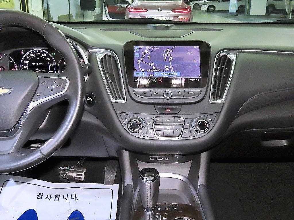 Chevrolet Malibu - Vista 11