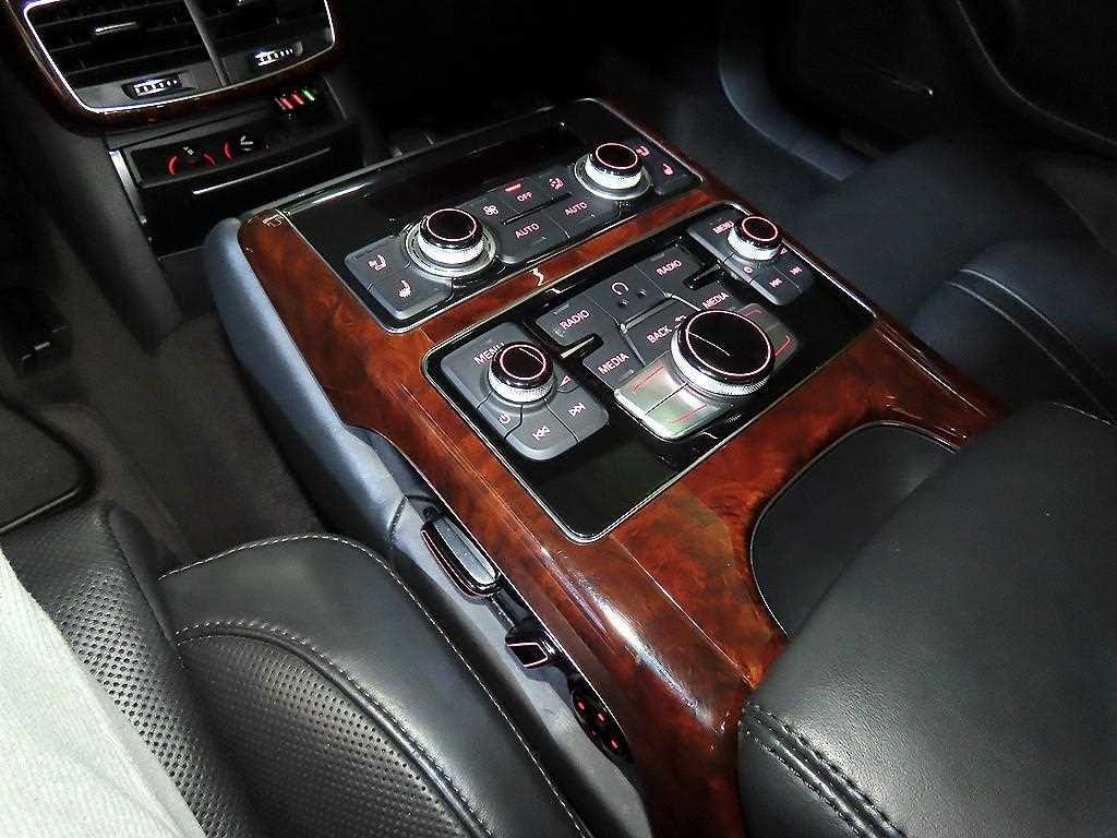 Audi A8 2011 Negro - Importación desde Corea - HF Imports Iquique - Foto 15