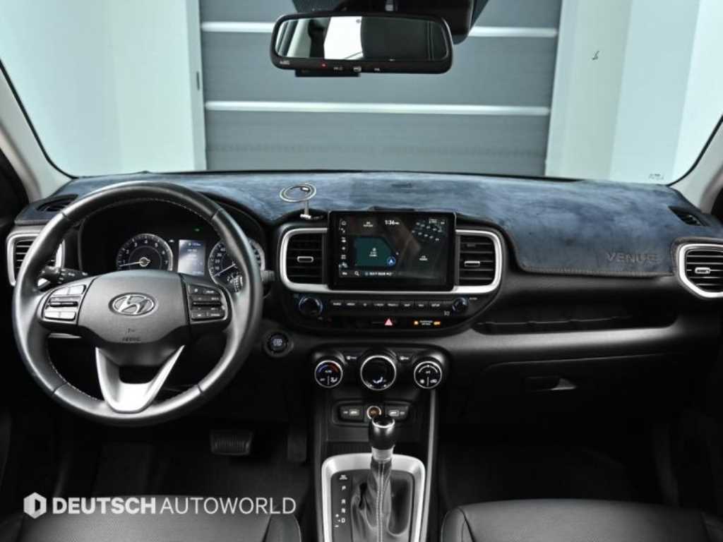 HYUNDAI Venue - Vista 5