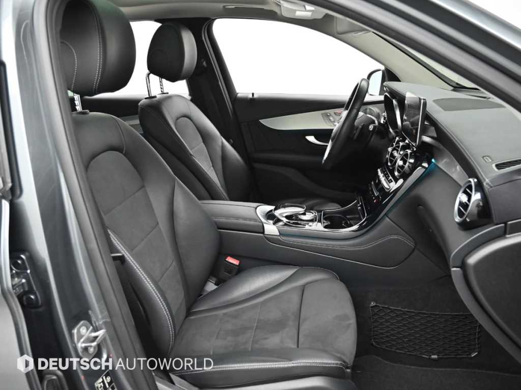 Mercedes Benz GLC Class - Vista 10