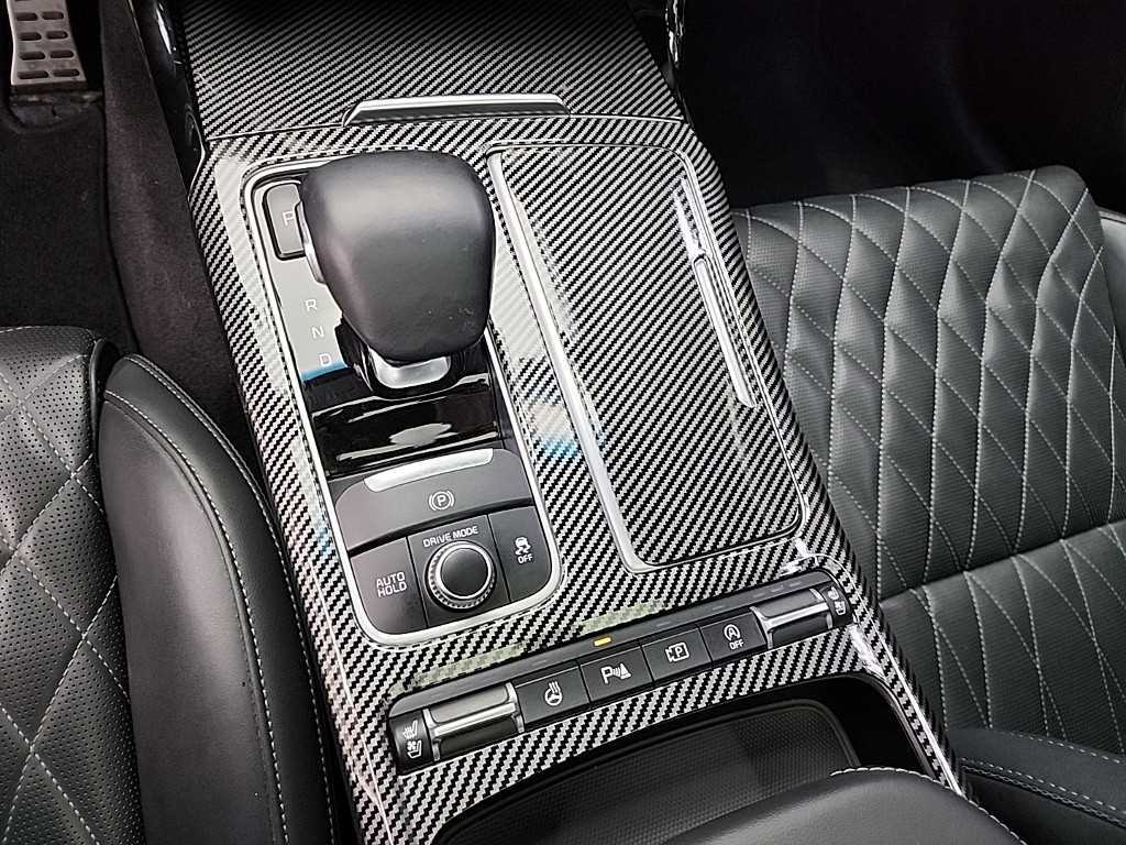 KIA Stinger - Vista 8