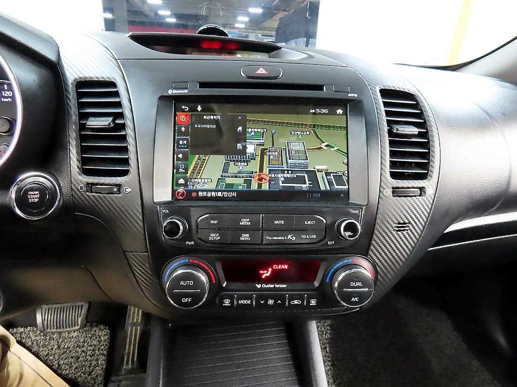 KIA K3 2015 Negro - Importación desde Corea - HF Imports Iquique - Foto 14