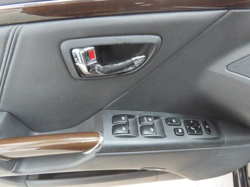 HYUNDAI Grandeur - Vista 9