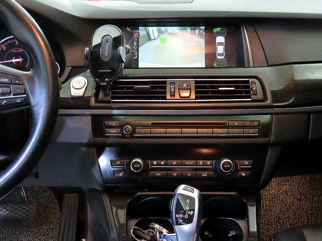 BMW 5 Series - Vista 11