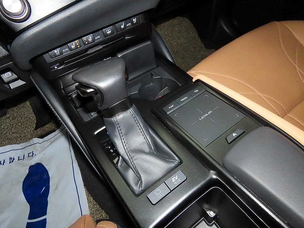 Lexus ES - Vista 12