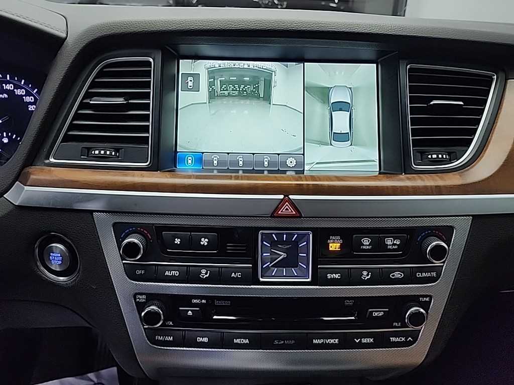 Genesis G80 - Vista 10