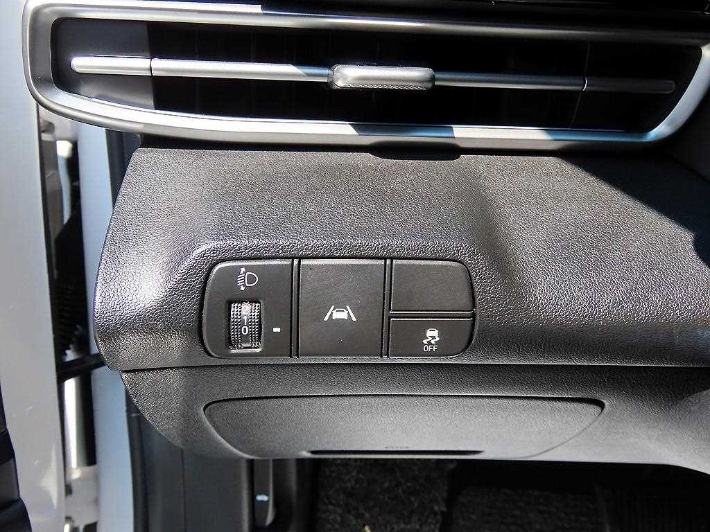 HYUNDAI Avante - Vista 12