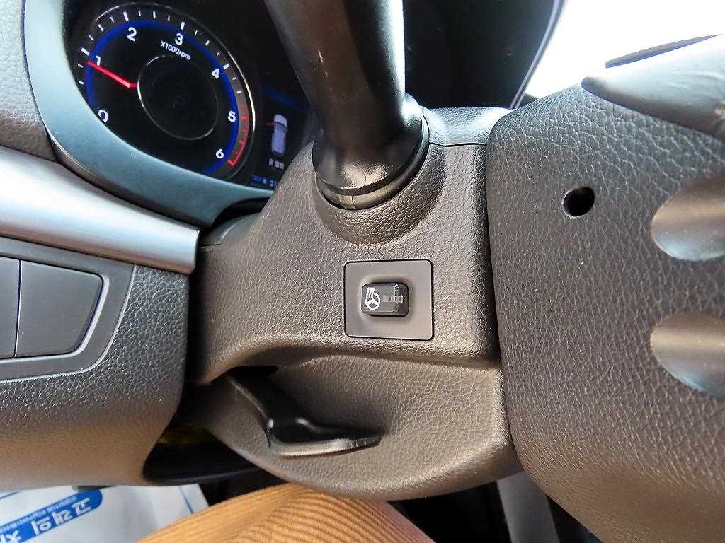 HYUNDAI i40 - Vista 11