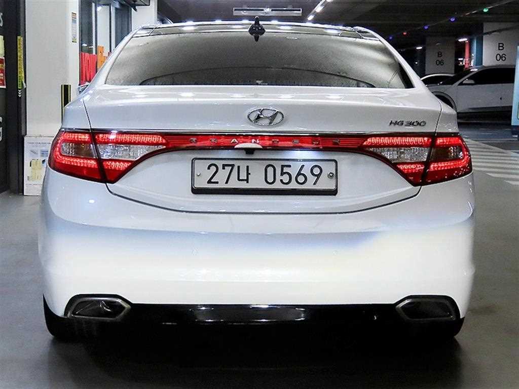 HYUNDAI Grandeur - Vista 5