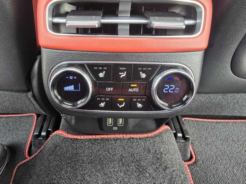 Genesis GV70 - Vista 12