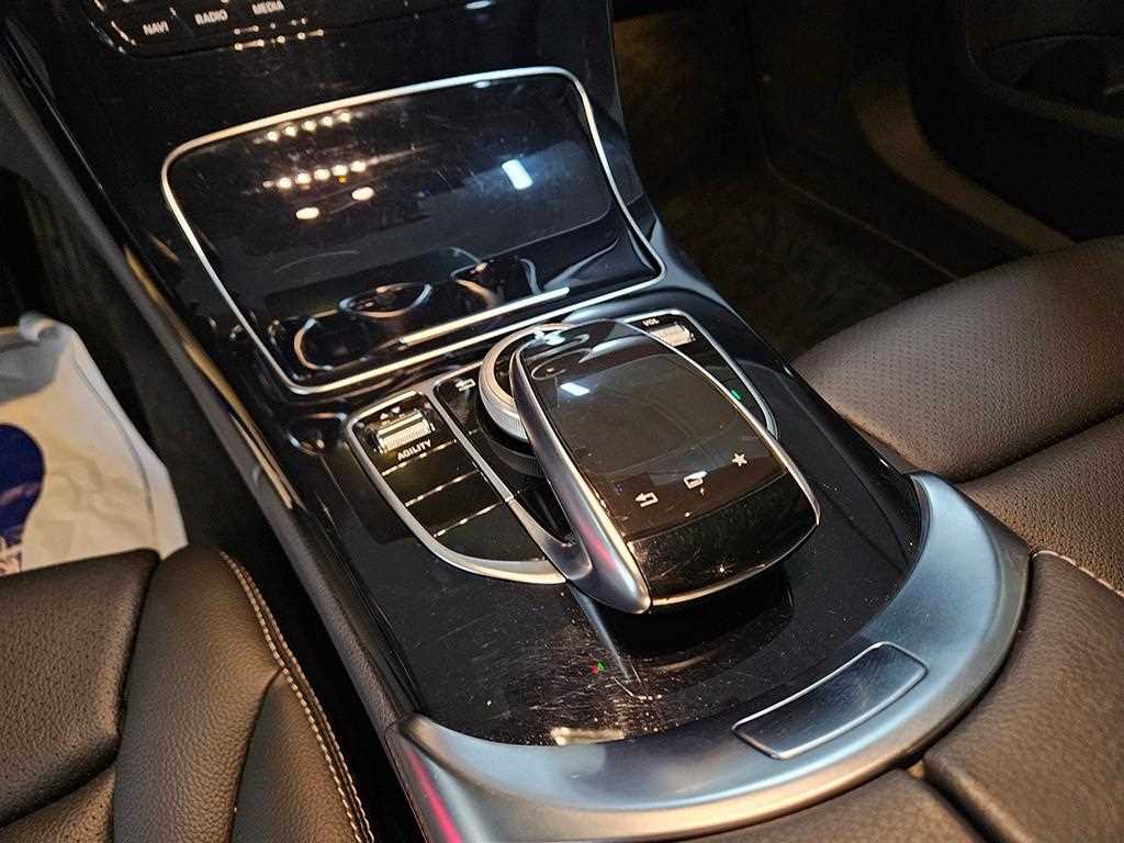 Mercedes Benz C Class - Vista 10