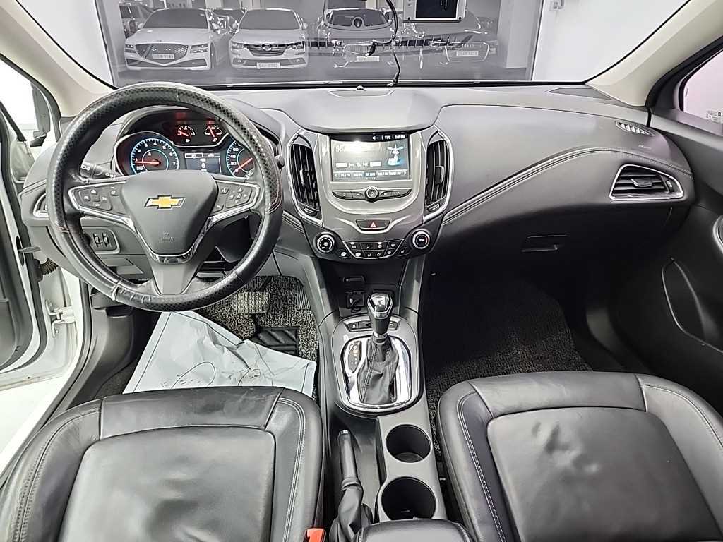 Chevrolet Cruise - Vista 7