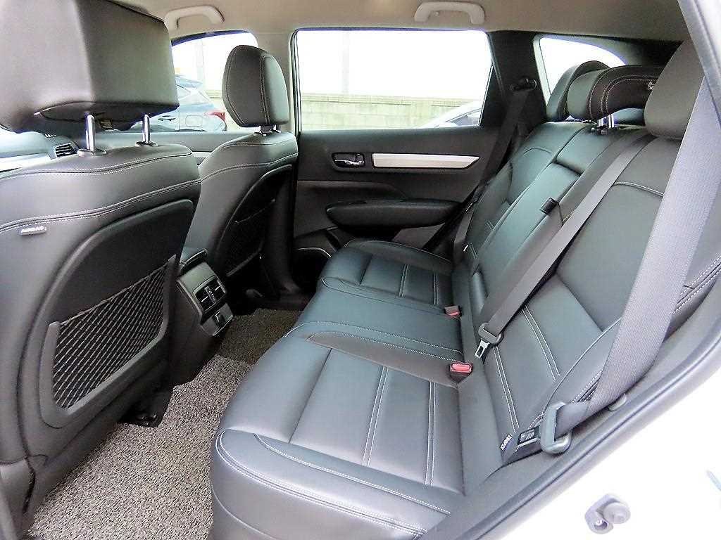 SAMSUNG QM6 - Vista 6