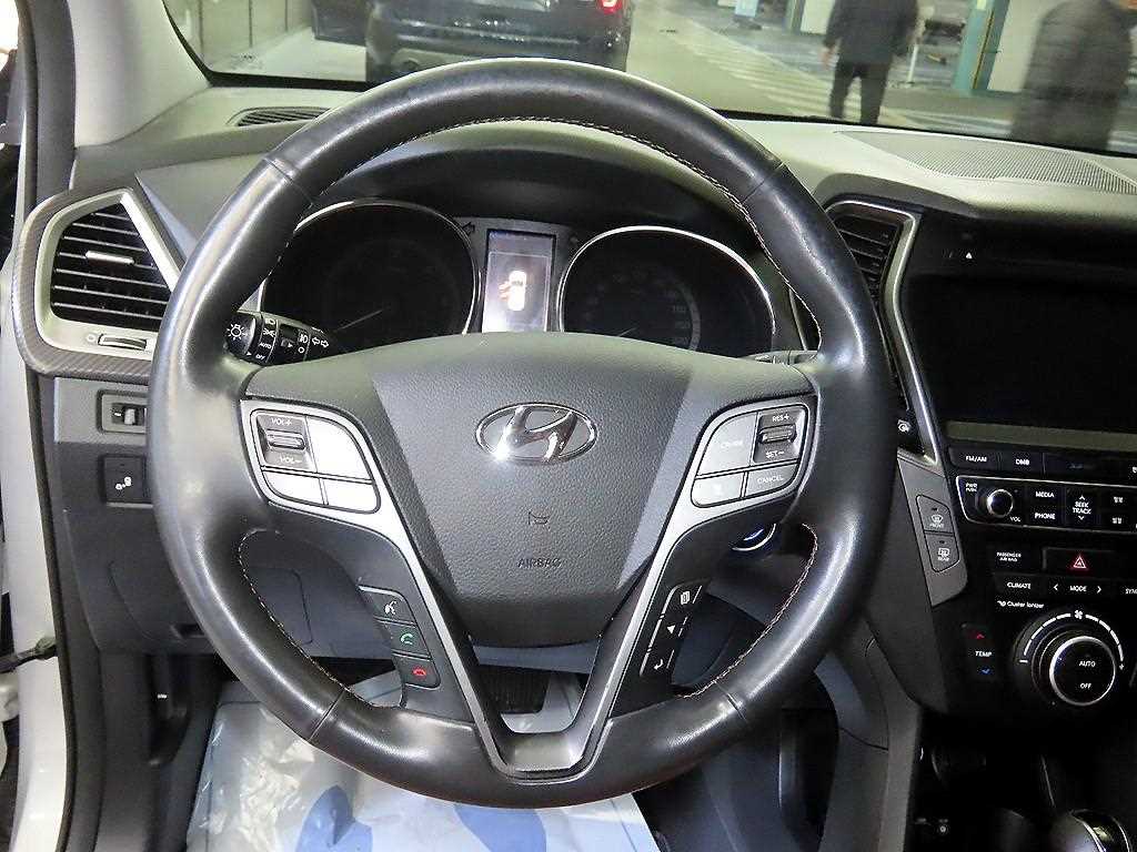 HYUNDAI Santa Fe - Vista 8