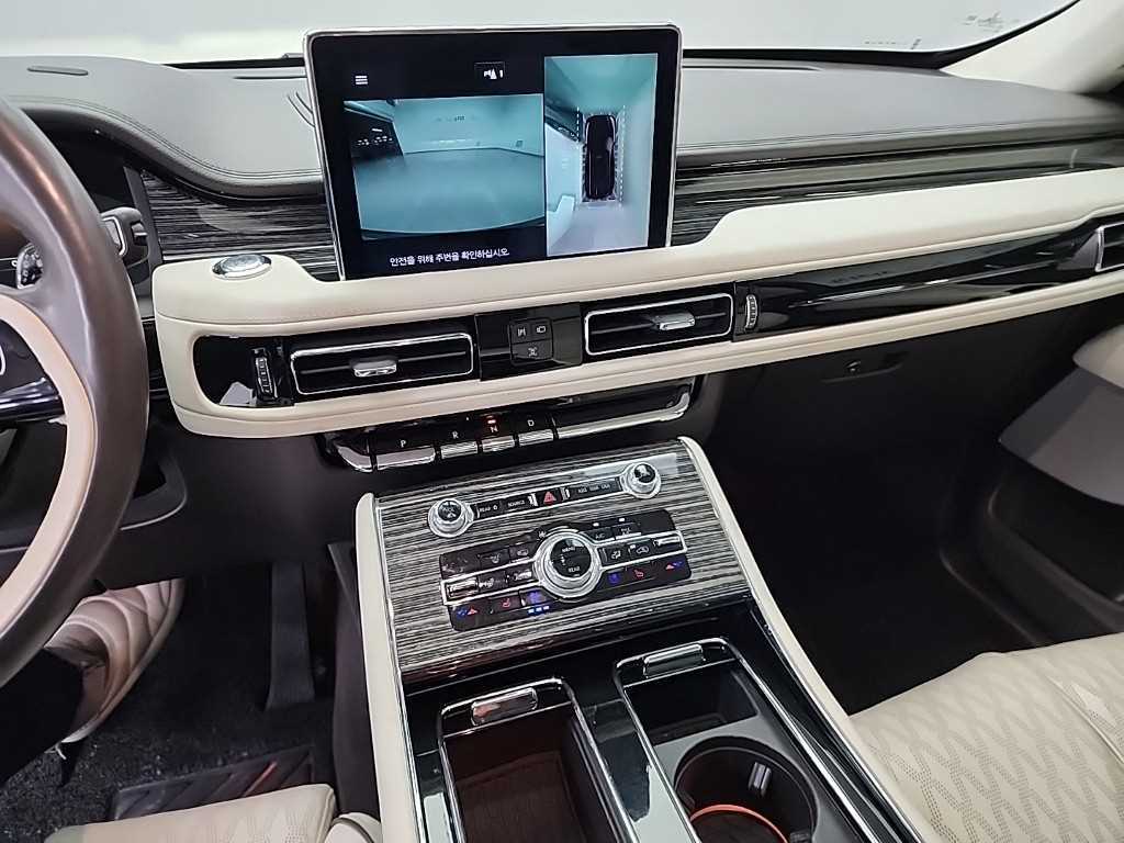 Lincoln Aviator - Vista 10