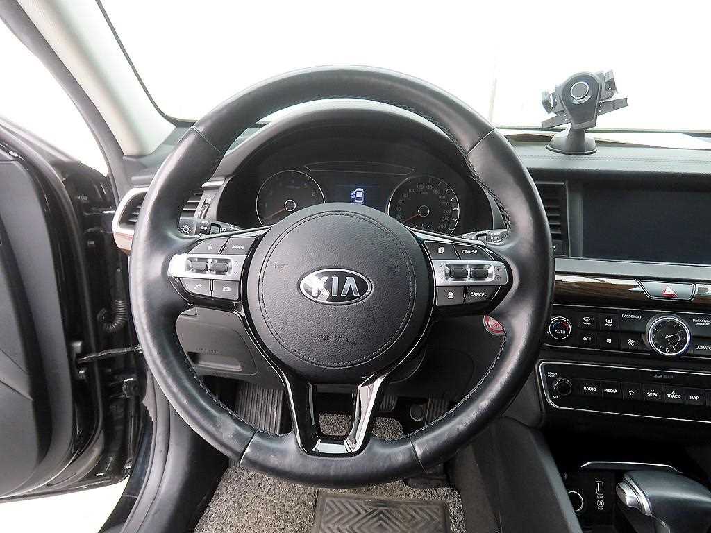 KIA K7 - Vista 10